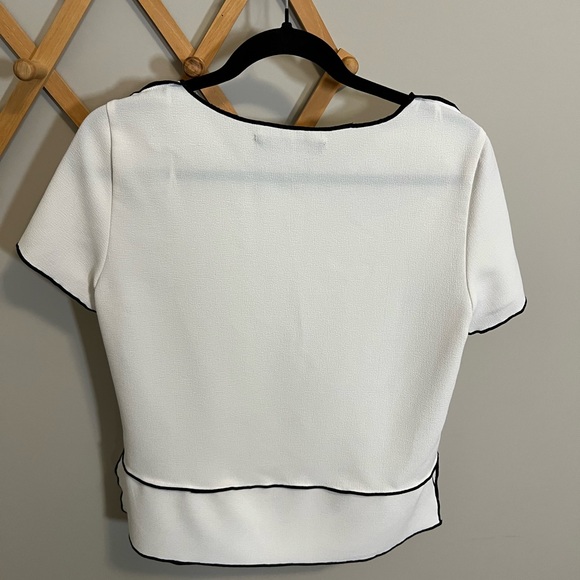 ZARA basic White and Black Cartoon style top - Picture 4 of 4